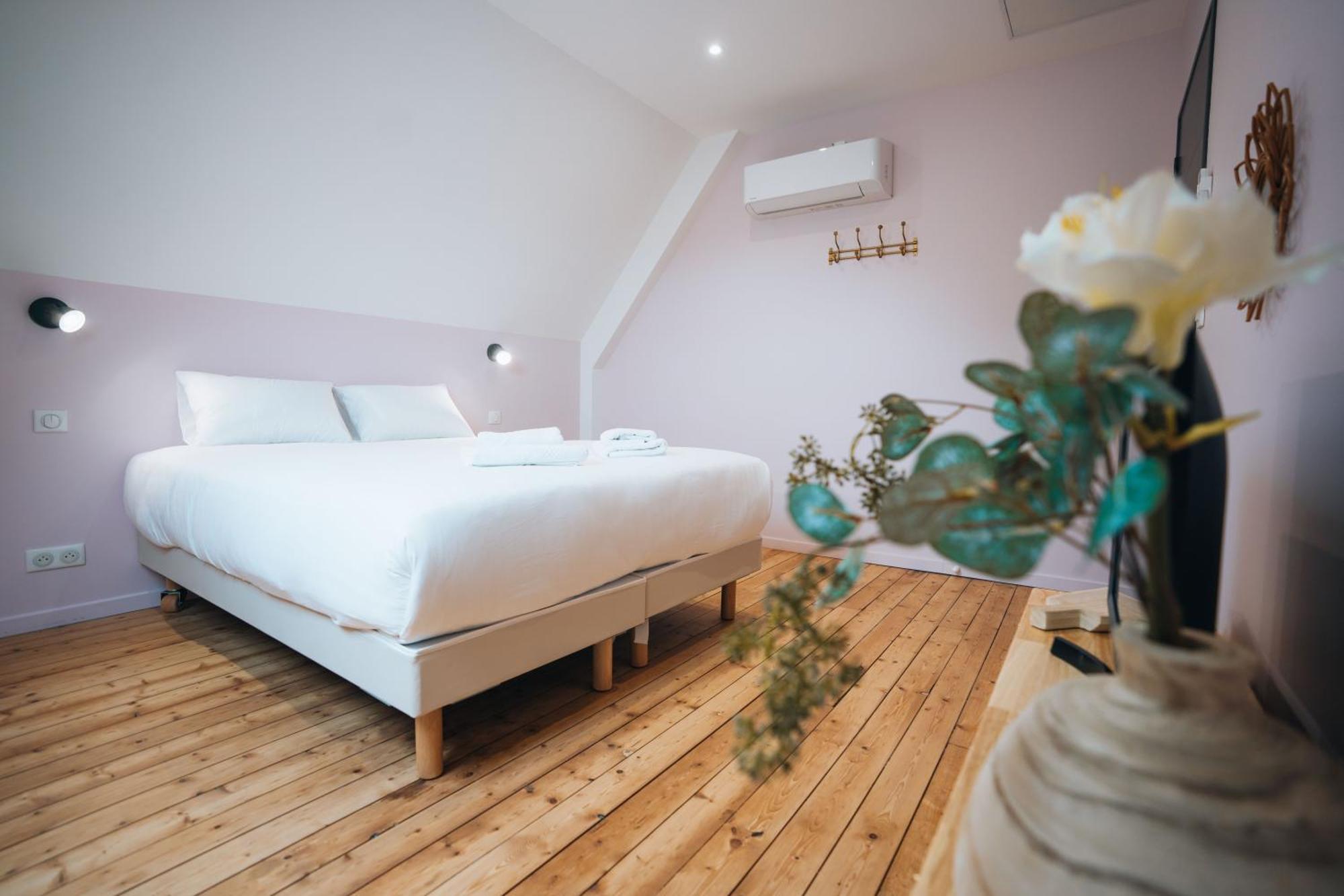 La Marjolaine - Demeure D'Hotes - Service Para-Hoteiier - Premium Châteauroux Exteriör bild