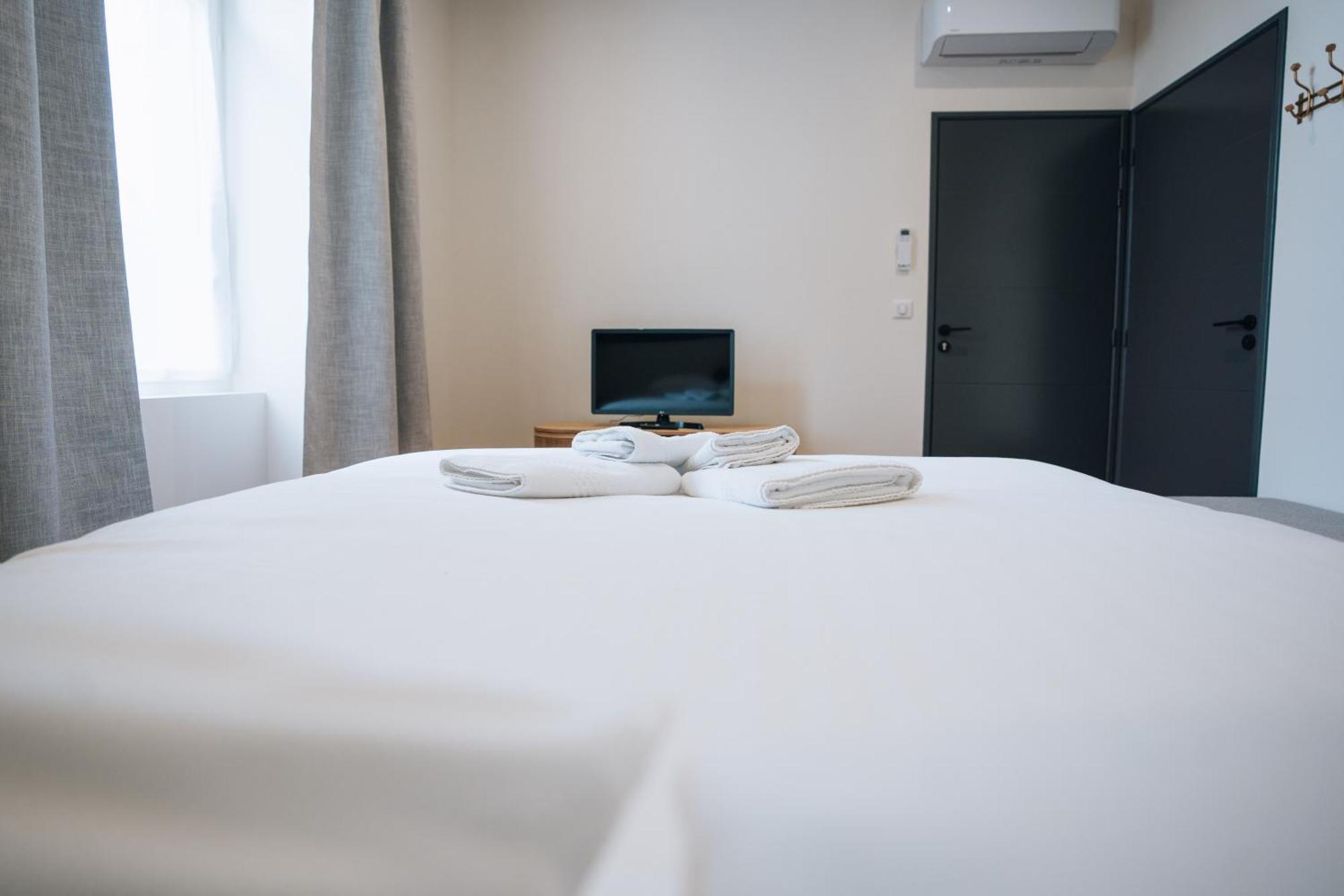 La Marjolaine - Demeure D'Hotes - Service Para-Hoteiier - Premium Châteauroux Exteriör bild